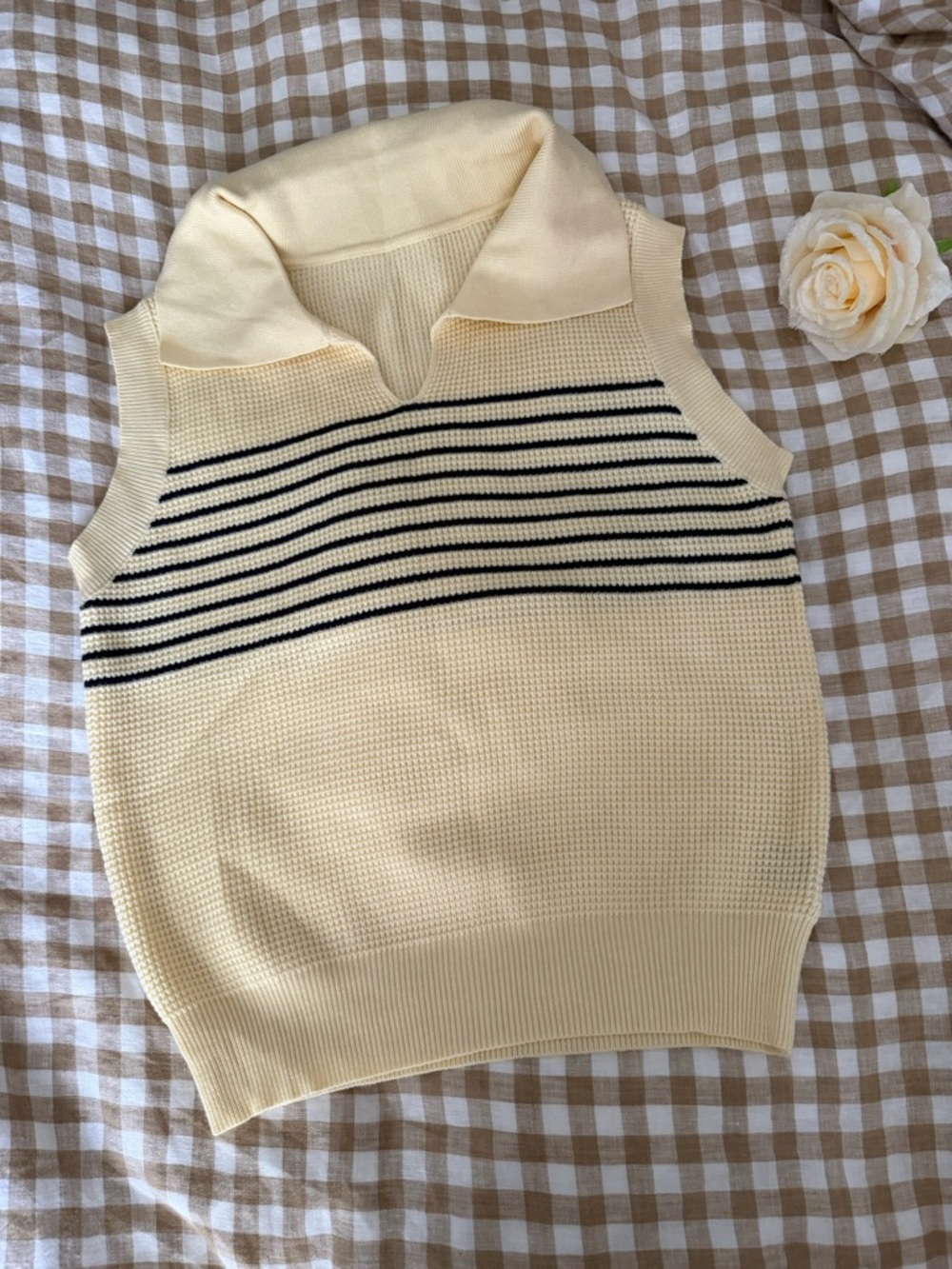SHEIN Pale Yellow V-Neck Sleeveless Sweater Vest with Navy Stripes